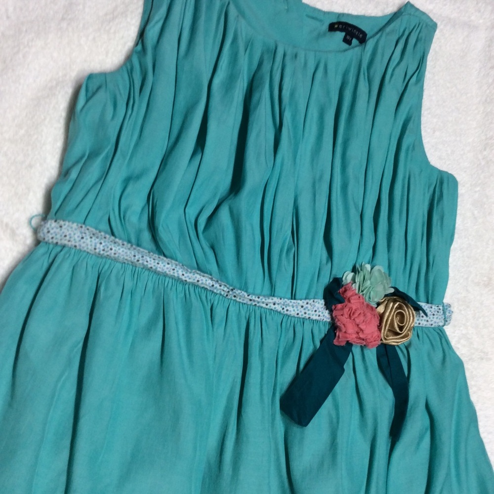 Dress - Picture 2 of 3